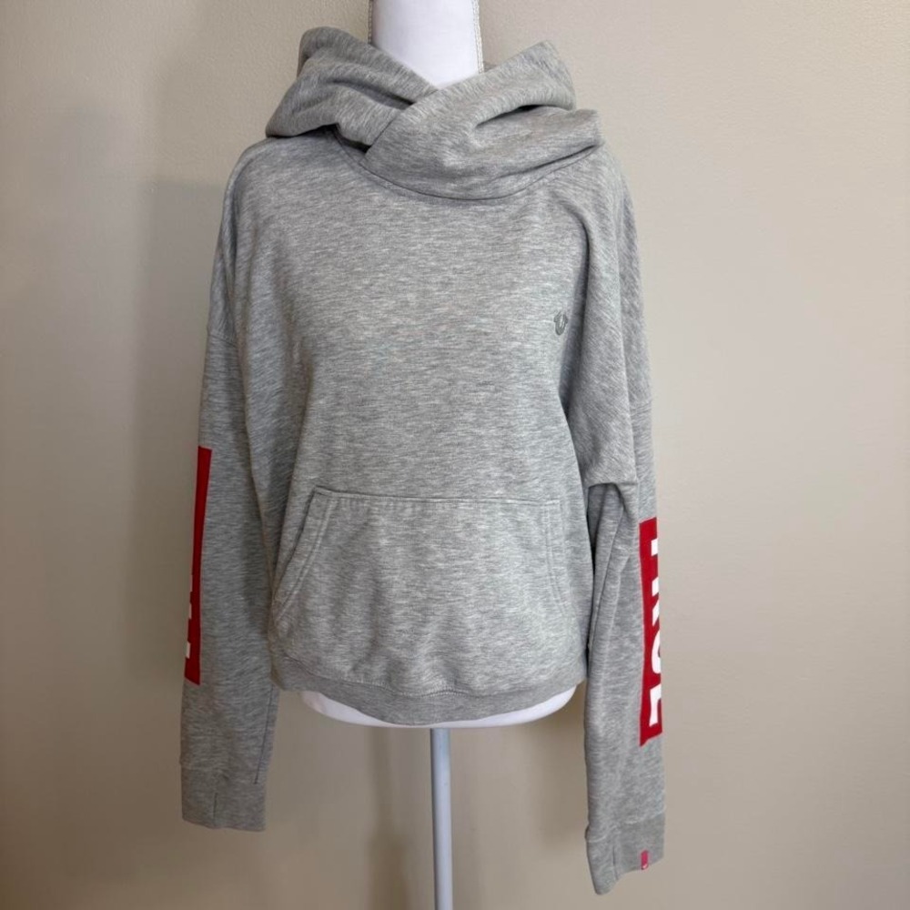 True Religion Pull Over Women's Cropped Hoodie Sz M Y2k Streetwear McBling